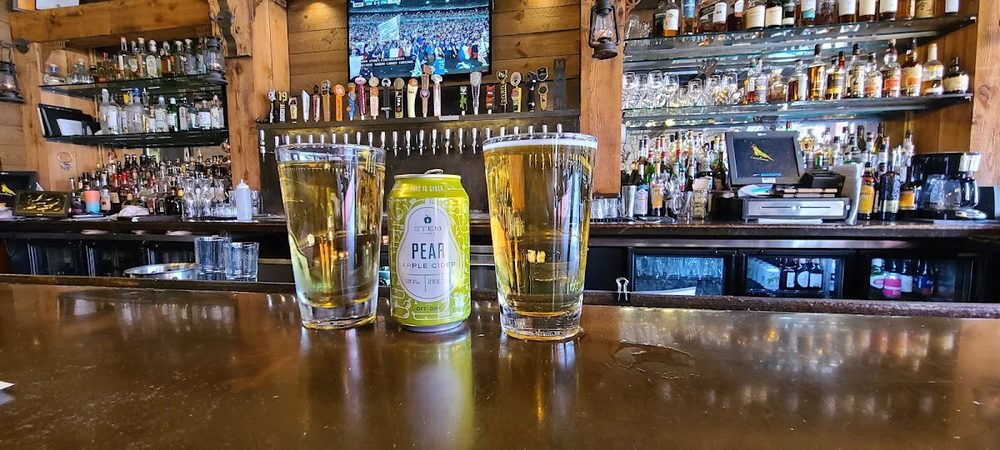 Miners Saloon, Golden